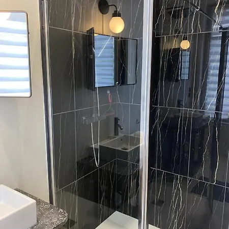 Le 33 : Maison Bourgeoise De Caractere A